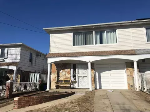 154-11 17th Ave, New York, NY 11357