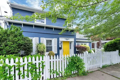 162 Central Ave, Greenport, NY 11944