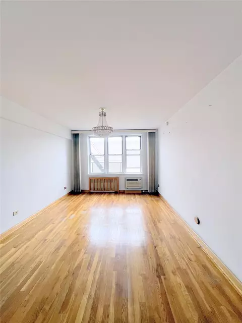 94-11 59th Ave #F24, Elmhurst, NY 11373