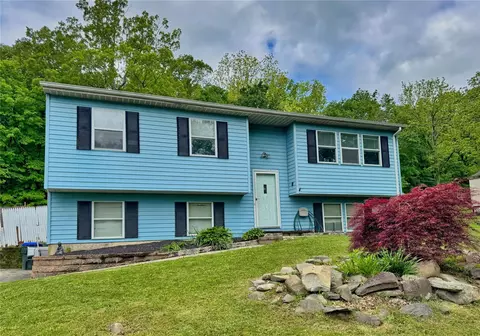 285 Riley Rd, New Windsor, NY 12553