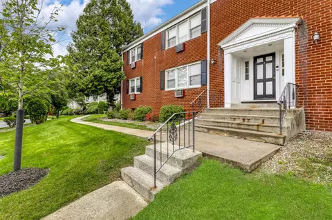 9 Danbury Ct #1601, Ramapo, NY 10901