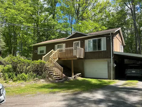 22 Bodine Lake Rd, Highland, NY 12792