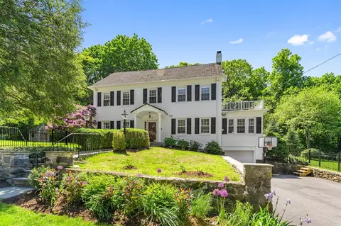 66 Riverview Rd, Greenburgh, NY 10533