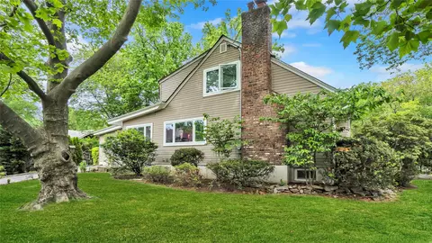 117 Croyden Ave, North Hempstead, NY 11023
