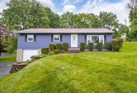 2 3rd St, Milton, NY 12547