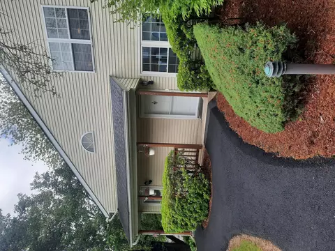 1502 Evergreen Ct, Highland Mills, NY 10930