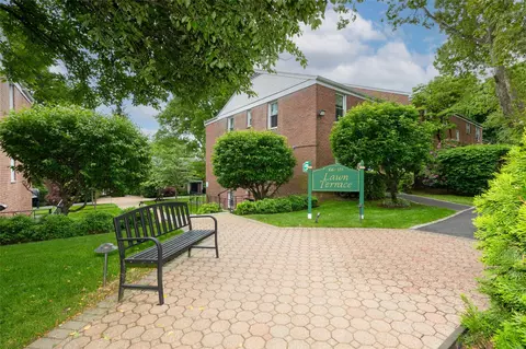 100 Lawn Ter #1A, Mamaroneck, NY 10543