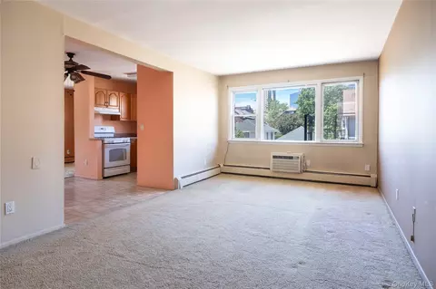 200 Centre Ave #3B, New Rochelle, NY 10805