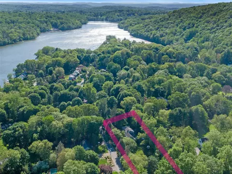 1 Lakeview Rd, Lewisboro, NY 10590