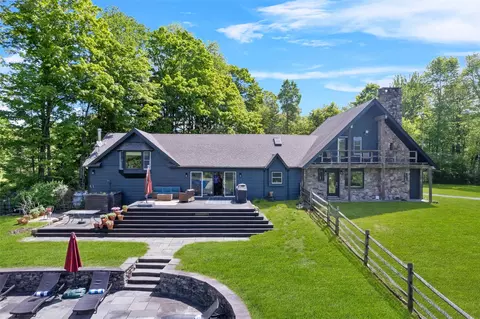 281 Hubert Rd, Callicoon, NY 12748