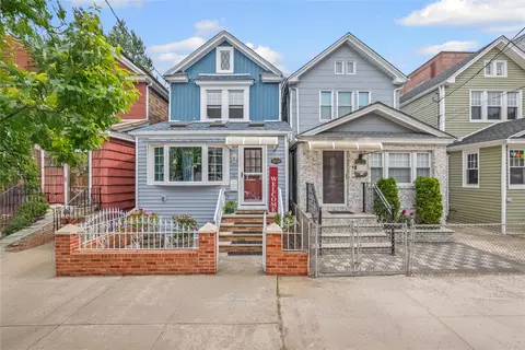 10224 85th Ave, New York, NY 11418