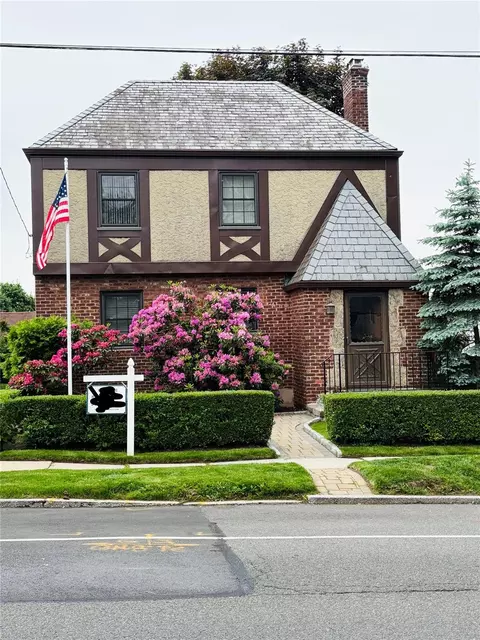 30 Seminary Ave, Yonkers, NY 10704