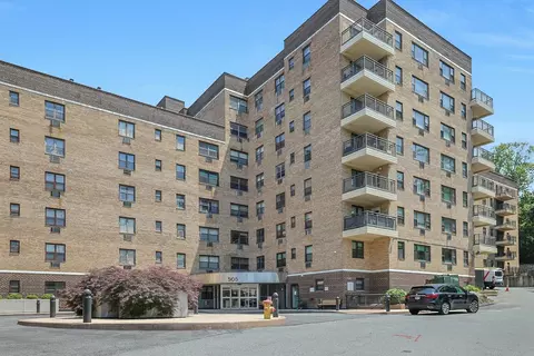 505 Central Ave #510, White Plains, NY 10606