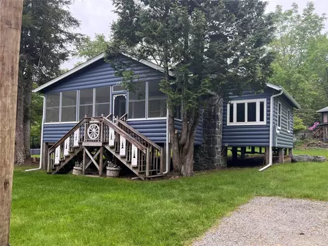 23 N Seminole Trl, Smallwood, NY 12778