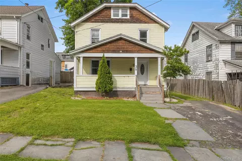 39 Pine St, Kingston, NY 12401