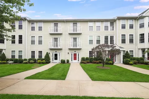 31 Greenridge Ave #1F, White Plains, NY 10605