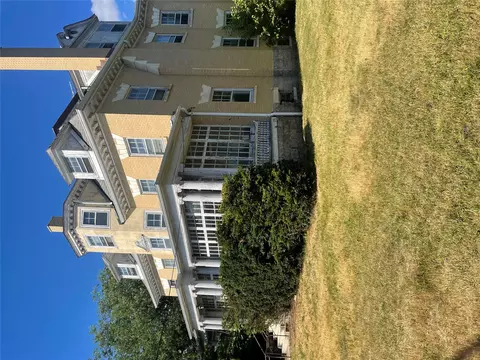 165 Summit Ave, Mount Vernon, NY 10550