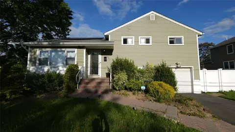 821 Virginia Ave, North Bellmore, NY 11710