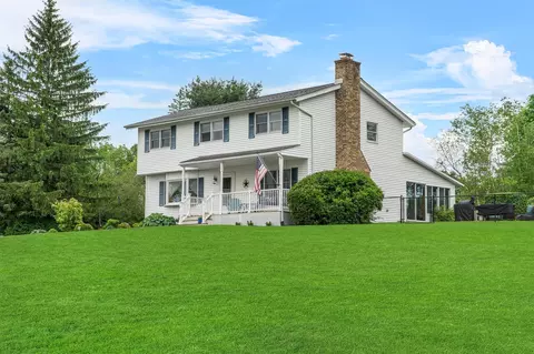 21 Hilo Dr, Hamptonburgh, NY 10916