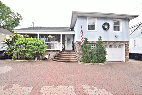 67 Hungry Harbor Rd, Valley Stream, NY 11581