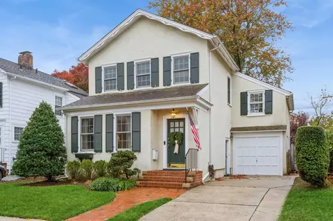 12 5th Pl, Garden City, NY 11530