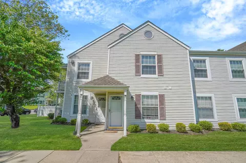 120 Fairview Cir #120, Middle Island, NY 11953