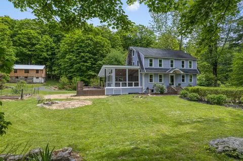 370 N Elting Corners Rd, Lloyd, NY 12528