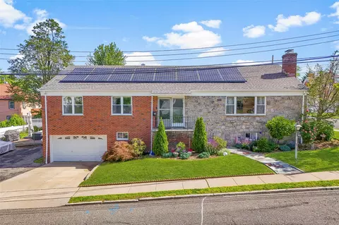41 3rd St, Pelham, NY 10803