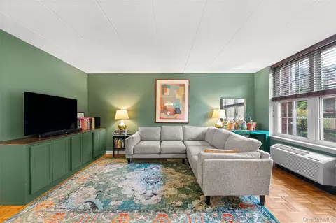9965 Shore Rd #6B, Brooklyn, NY 11209