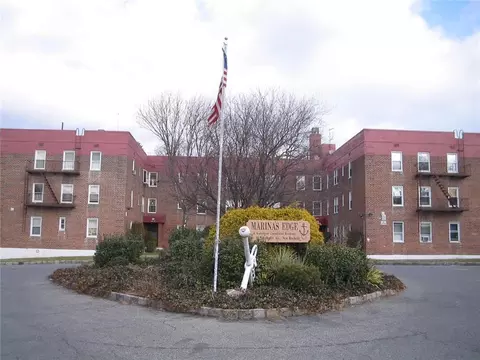 30 Davenport Ave #1L, New Rochelle, NY 10805