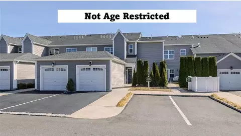 12 Grace Hall Ln, Yaphank, NY 11980