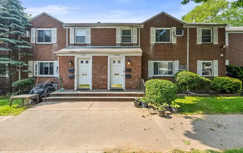 260-43 75th Ave #1ST, Glen Oaks, NY 11004