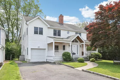 45 Valley Ter, Rye Brook, NY 10573