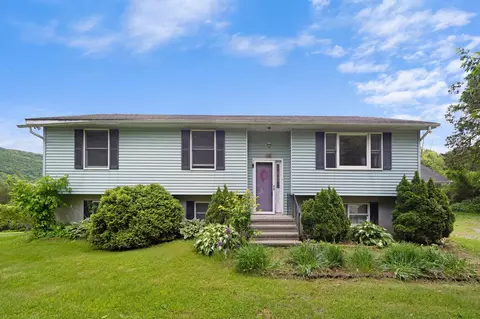198 Benson Hill Rd, Dover, NY 12522
