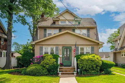 17 Denton Ave, East Rockaway, NY 11518