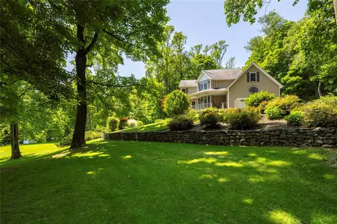 41 Mountain Brook Dr, Philipstown, NY 10516