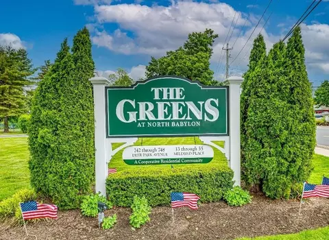 744 Deer Park Ave #5F, North Babylon, NY 11703