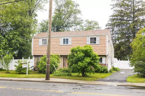 1620 Brentwood Rd, Bay Shore, NY 11706