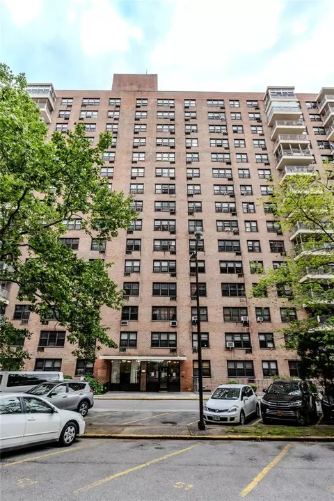 42-55 Colden St #15B, Flushing, NY 11355