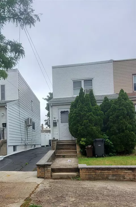 202-09 33 Ave, New York, NY 11361