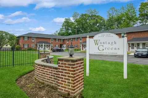 3674 Park Ave #1D, Wantagh, NY 11793