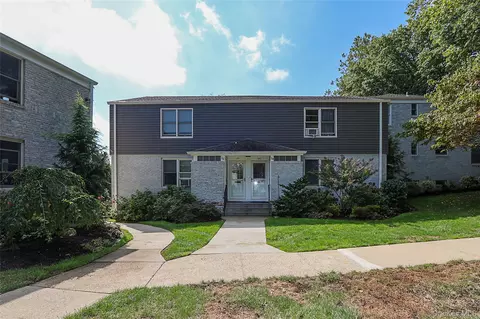 10 Glen Keith Rd #U, Glen Cove, NY 11542