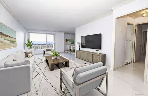 110-11 Queens Blvd #27G, New York, NY 11375
