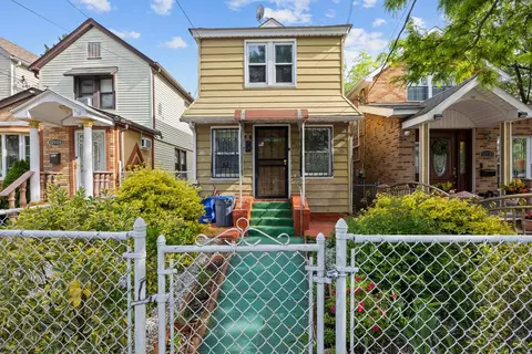 12104 Linden Blvd, New York, NY 11420