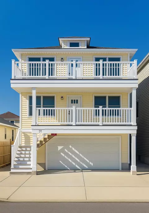39 Maryland Ave, Long Beach, NY 11561
