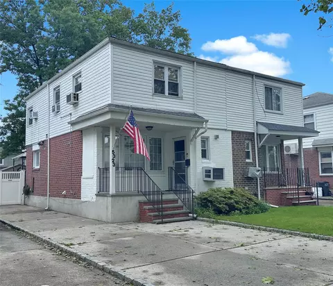 5323 206th St, New York, NY 11364