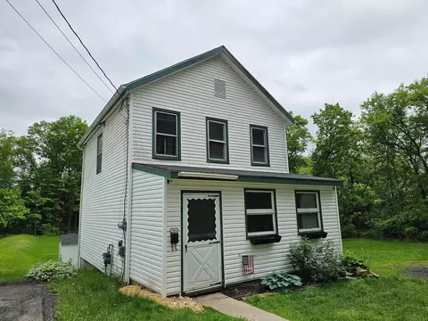 3 Fall St, Port Jervis, NY 12771