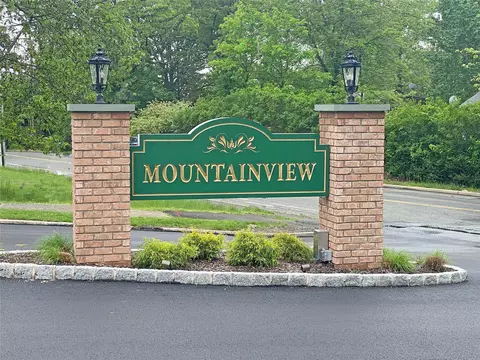 521 Sierra Vista Ln #521, Clarkstown, NY 10989