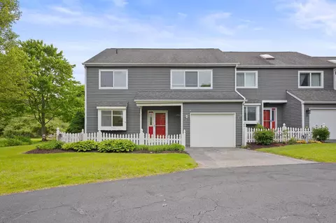19 Cushing Grn S, Pawling, NY 12564
