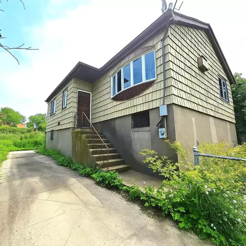 7802 149th Ave, New York, NY 11414